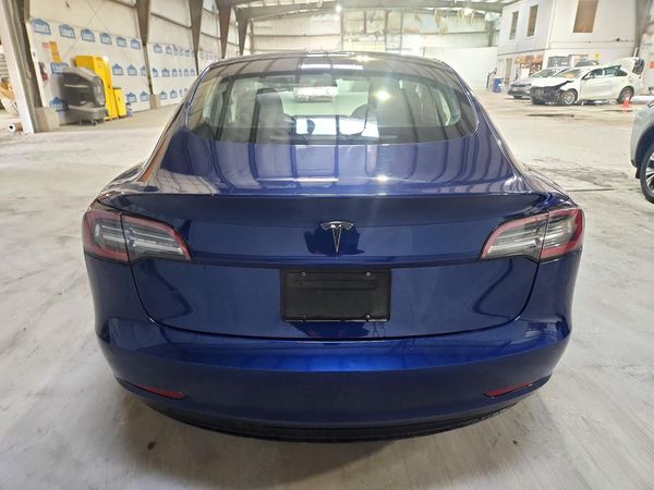 2022 TESLA MODEL 3 — DIRR