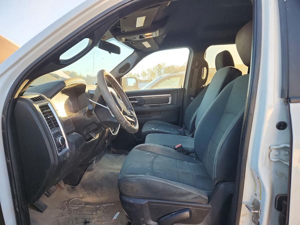 2022 RAM 1500 CLASSIC SLT — DENT