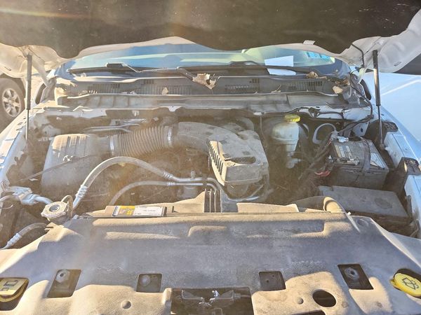 2022 RAM 1500 CLASSIC SLT — Engine bay