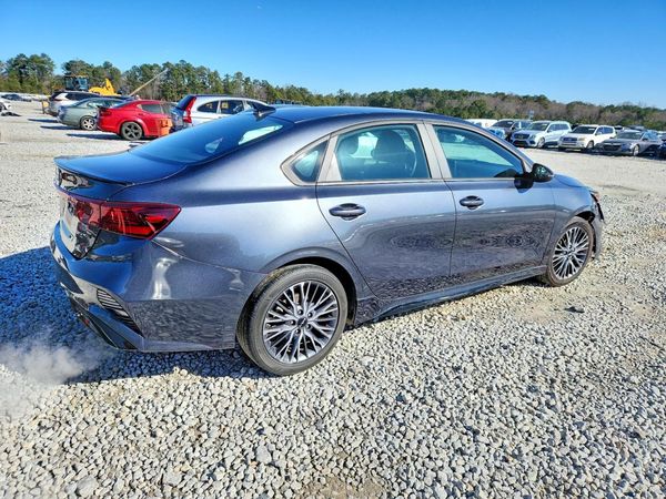 2022 KIA FORTE GT Line
