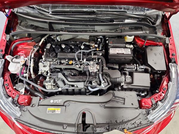 2026 TOYOTA COROLLA LE — Engine bay