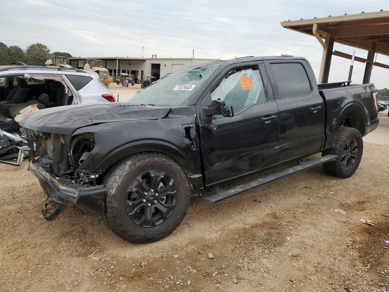 2023 FORD F-150 SuperCrew — Front 3/4