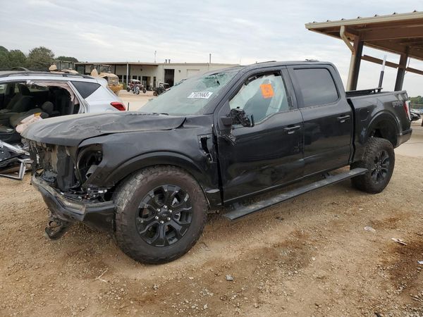 2023 FORD F-150 SuperCrew — Front 3/4