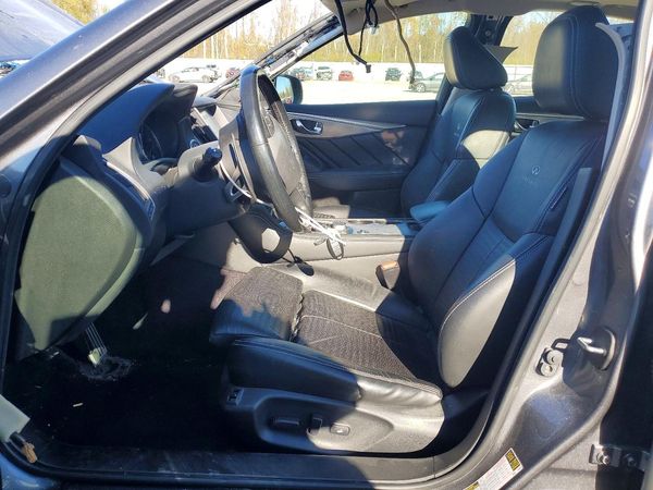 2014 INFINITI Q50 — DENT