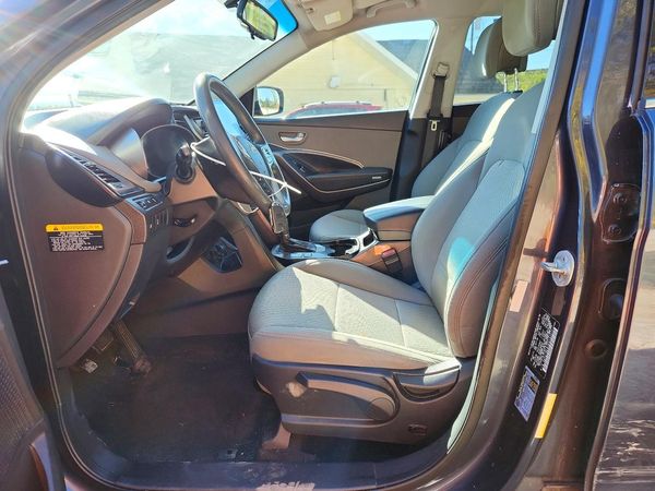 2014 HYUNDAI SANTA FE GL — DENT