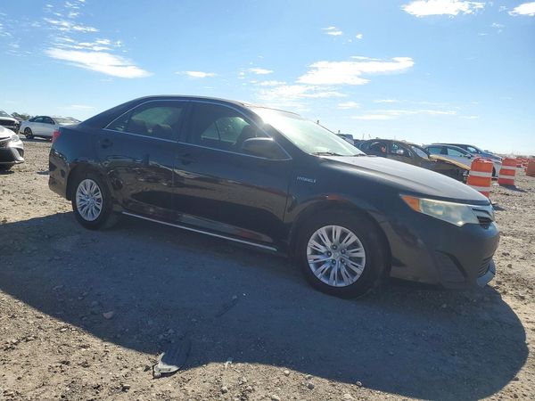 2013 TOYOTA CAMRY SOLA Hybrid — Passenger 3/4