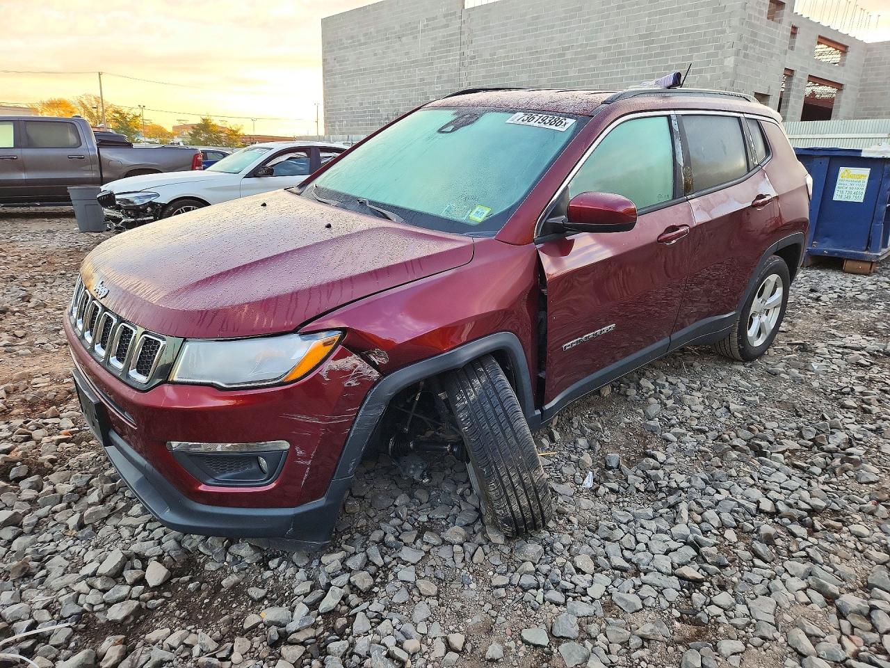 2021 JEEP COMPASS — Front 3/4