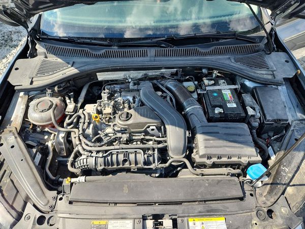 2024 VOLKSWAGEN JETTA — Engine bay