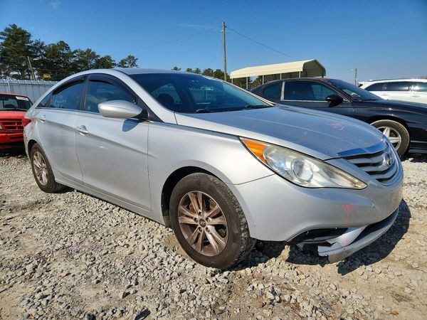2012 HYUNDAI SONATA