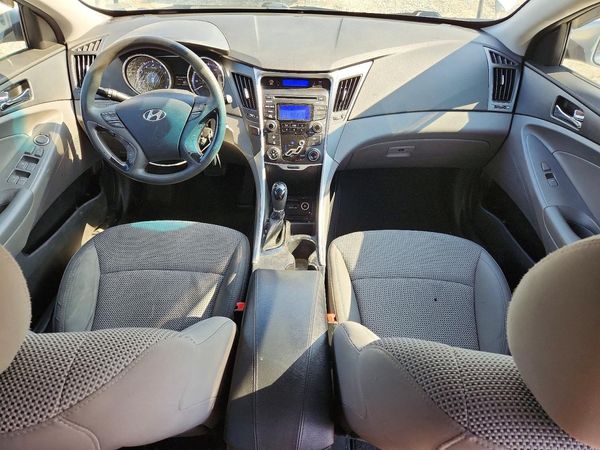 2012 HYUNDAI SONATA