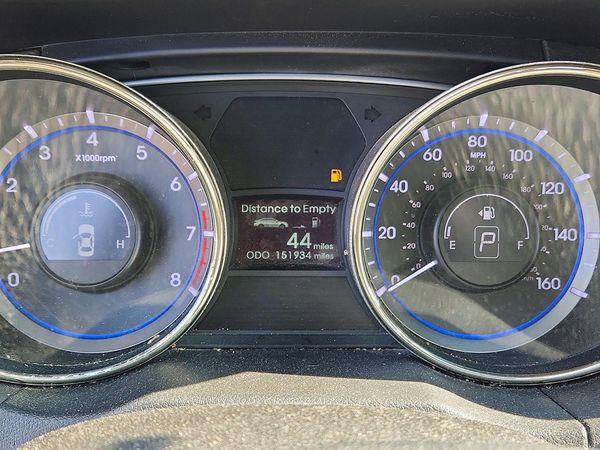 2012 HYUNDAI SONATA