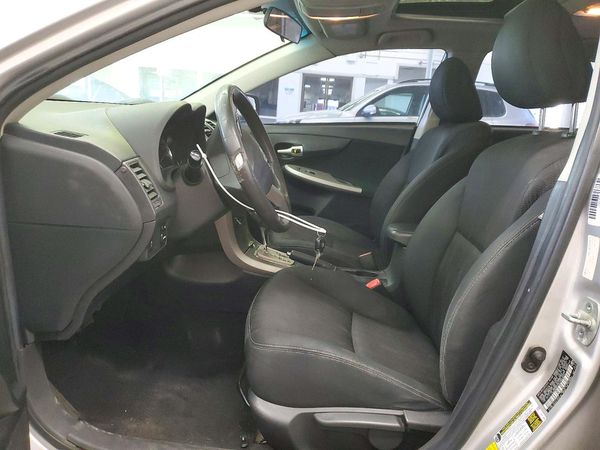 2012 TOYOTA COROLLA — DENT