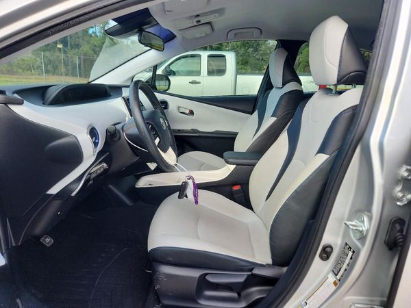 2018 TOYOTA PRIUS — DENT