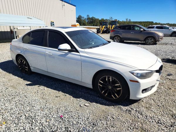 2013 BMW 328 xDrive — Passenger 3/4