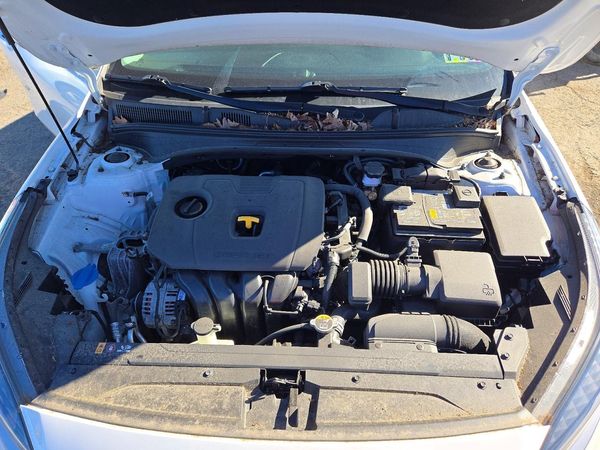2022 KIA FORTE FE, LXS — Engine bay