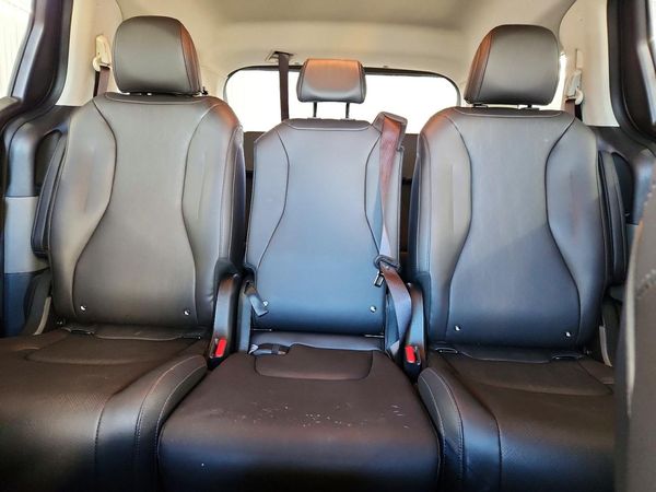 2027 KIA CARNIVAL LX, LXS — SUVN
