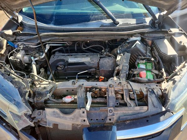 2015 HONDA CRV LX — Engine bay