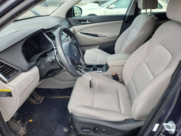 2017 HYUNDAI TUCSON — DENT