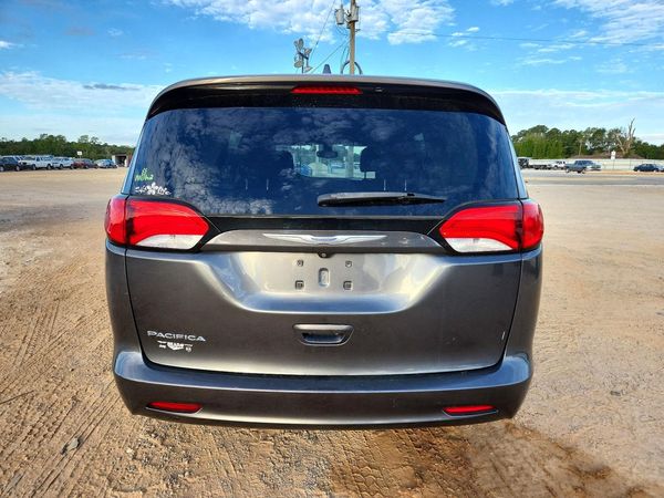 2017 CHRYSLER PACIFICA Touring — DIRR