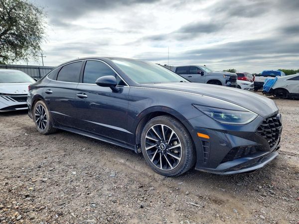 2021 HYUNDAI SONATA Limited — Passenger 3/4