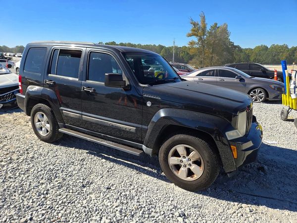 2012 JEEP LIBERTY Sport — Passenger 3/4