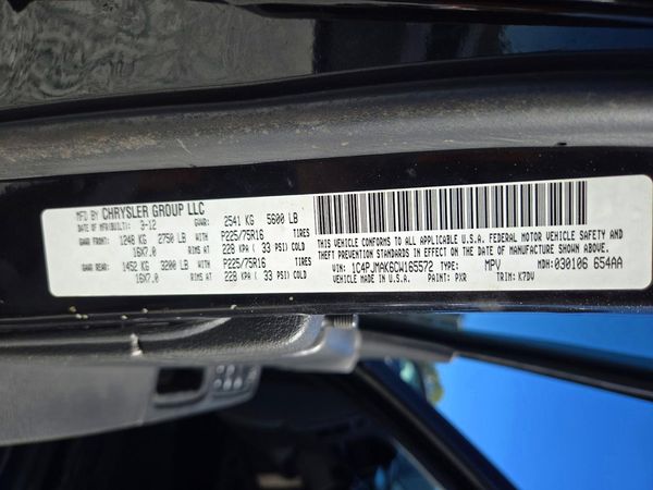 2012 JEEP LIBERTY Sport — VINS