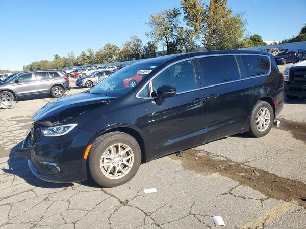 2026 CHRYSLER PACIFICA Select — Front 3/4