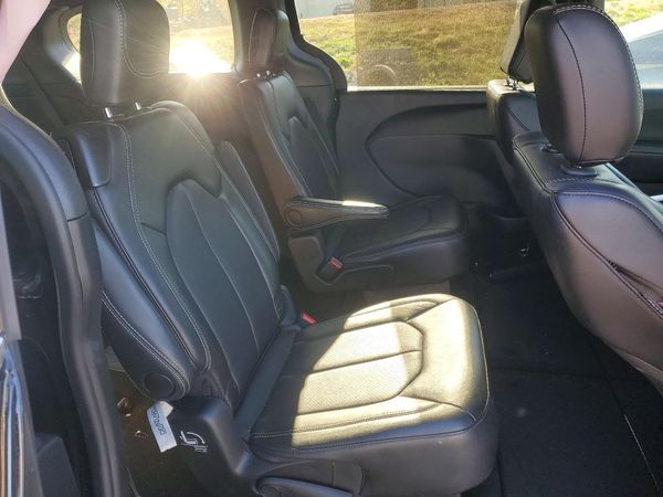 2026 CHRYSLER PACIFICA Select — PSRS