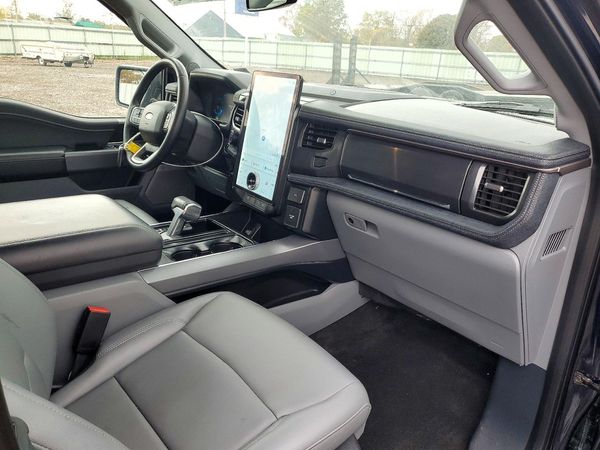 2025 FORD F150 — LOOS