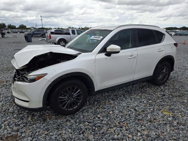 2019 MAZDA CX-5 Touring — Front 3/4