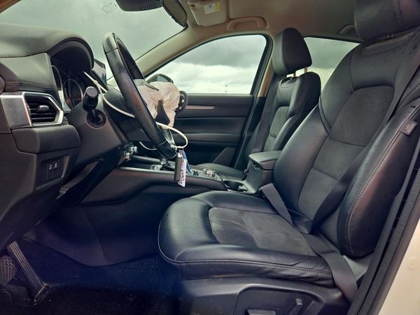 2019 MAZDA CX-5 Touring — DENT