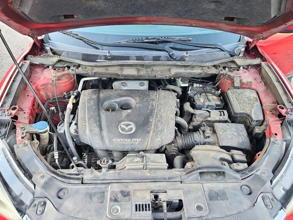 2016 MAZDA CX-5 Touring/GS — Engine bay