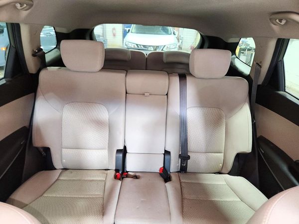 2017 HYUNDAI SANTA FE GI — SUVN