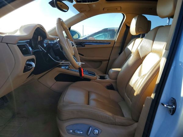 2015 PORSCHE MACAN — DENT