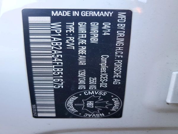 2015 PORSCHE MACAN — VINS