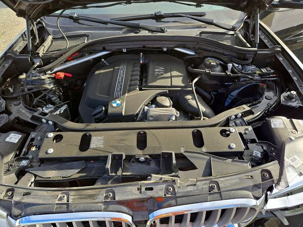 2017 BMW X3 xDrive35i — Engine bay
