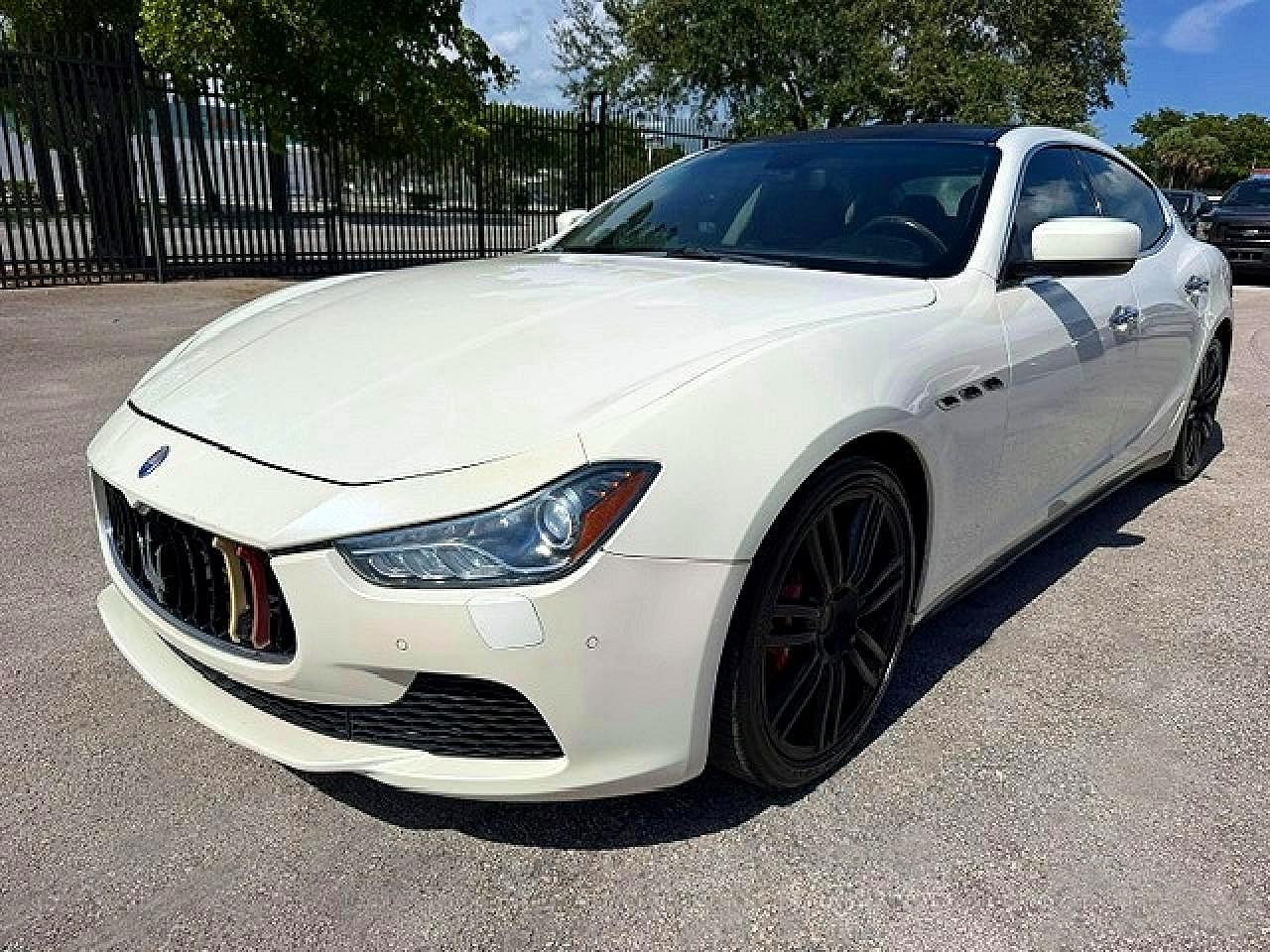 2014 MASERATI GHIBLI