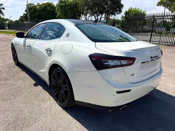 2014 MASERATI GHIBLI