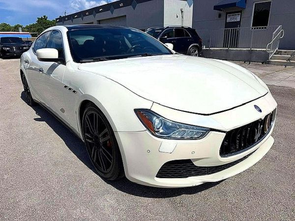 2014 MASERATI GHIBLI