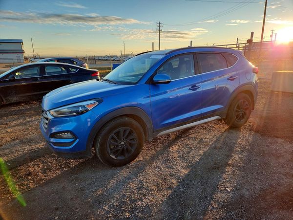 2017 HYUNDAI TUCSON — Front 3/4