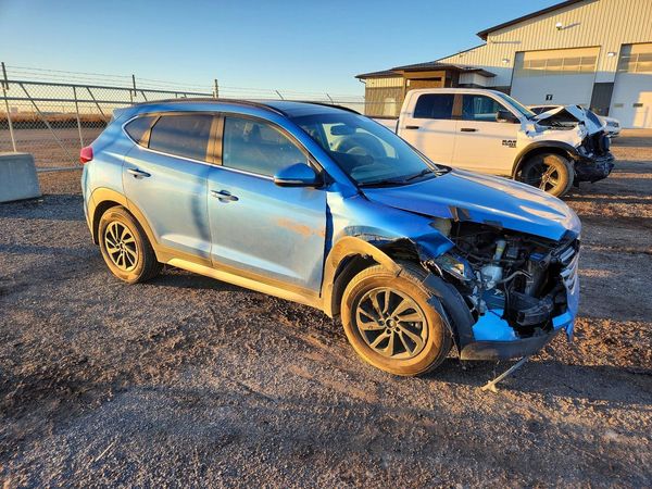 2017 HYUNDAI TUCSON — Passenger 3/4