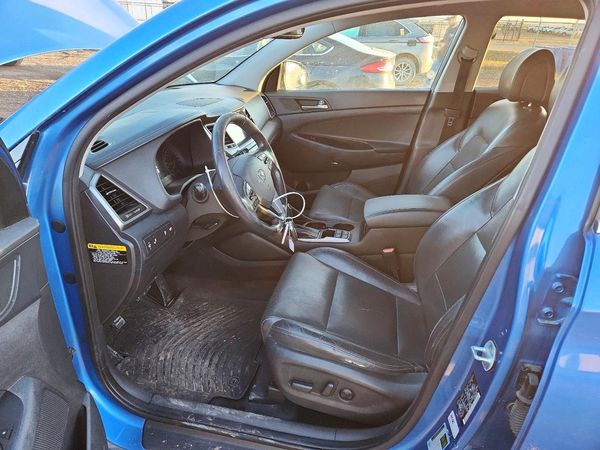 2017 HYUNDAI TUCSON — DENT