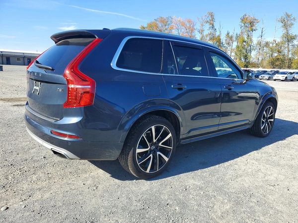 2021 VOLVO XC90 Momentum — PSRA