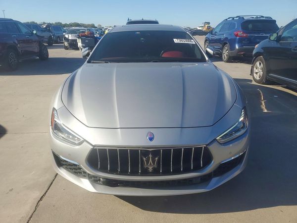 2018 MASERATI GHIBLI Luxury — DIRF