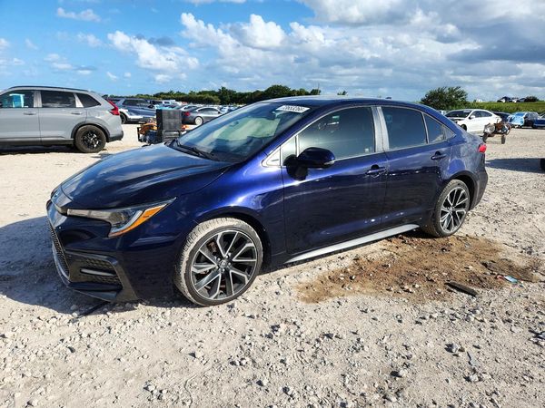 2020 TOYOTA COROLLA SE, CVT — Front 3/4