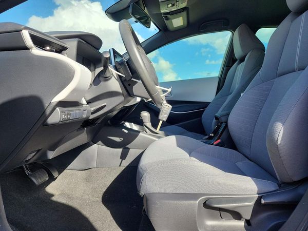2020 TOYOTA COROLLA SE, CVT — DENT