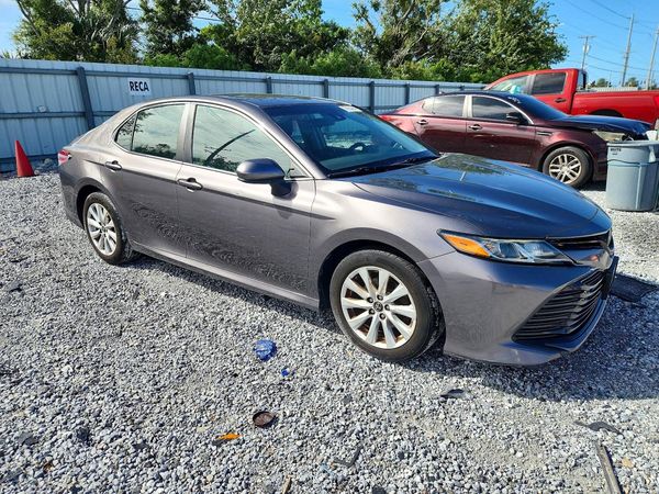 2018 TOYOTA CAMRY L/LE/SE/XLE — Passenger 3/4
