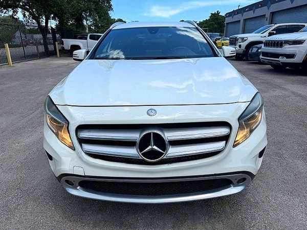 2017 MERCEDES-BENZ GLA