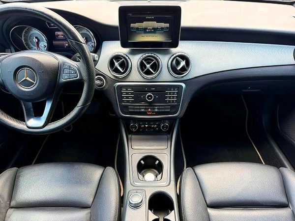 2017 MERCEDES-BENZ GLA