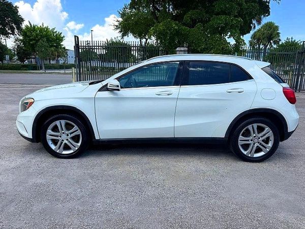 2017 MERCEDES-BENZ GLA